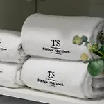 Ts Gold New Town & Free Private Parking
