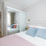 Apartment Ts Gold New Town & Free Private Parking