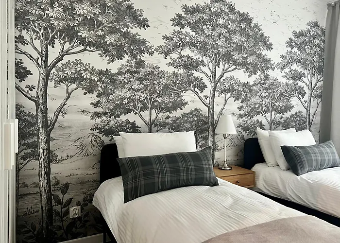 Ts Gold New Town & Free Private Parking *