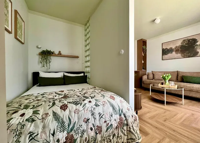 Ts Gold New Town & Free Private Parking